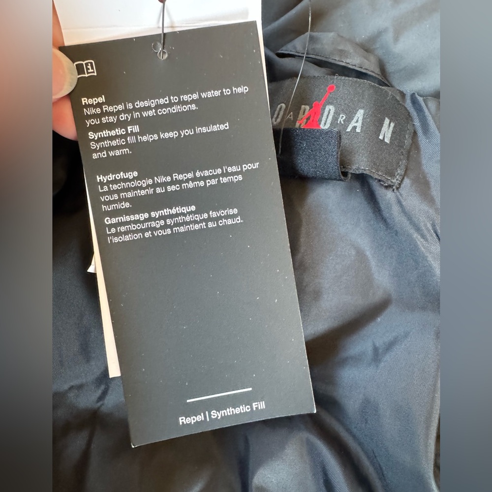 Jordan Nike - Air Jordan Black Puffer Jacket Women's Size Medium (NWT) - Picture 10 of 15